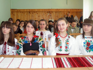 У чернівецькій Школі шляхетних українок перший випуск
