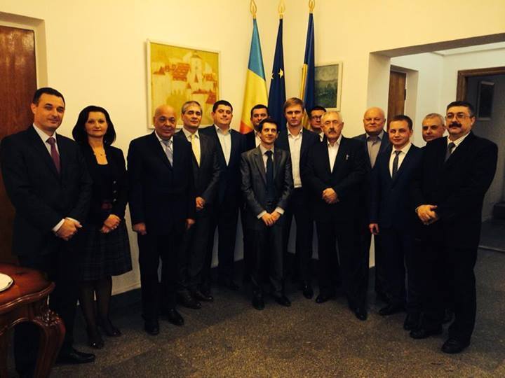 Нардепи обговорили з послом Румунії в Україні питання про скасування обмежень щодо ввозу 'човниками' товарів 