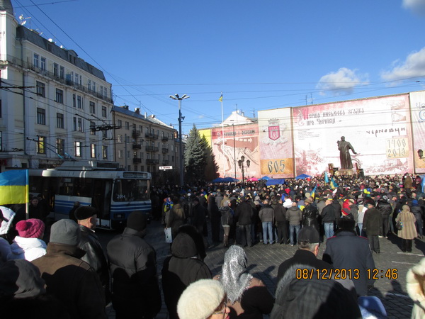 Анонс подій на Чернівецькому Євромайдані у четвер, 12 грудня 2013 р.