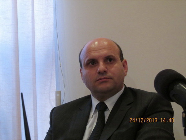 На Буковині голова РДА заявив, що йому і голові райради погрожують вбивством, якщо вони підтримають Євромайдан