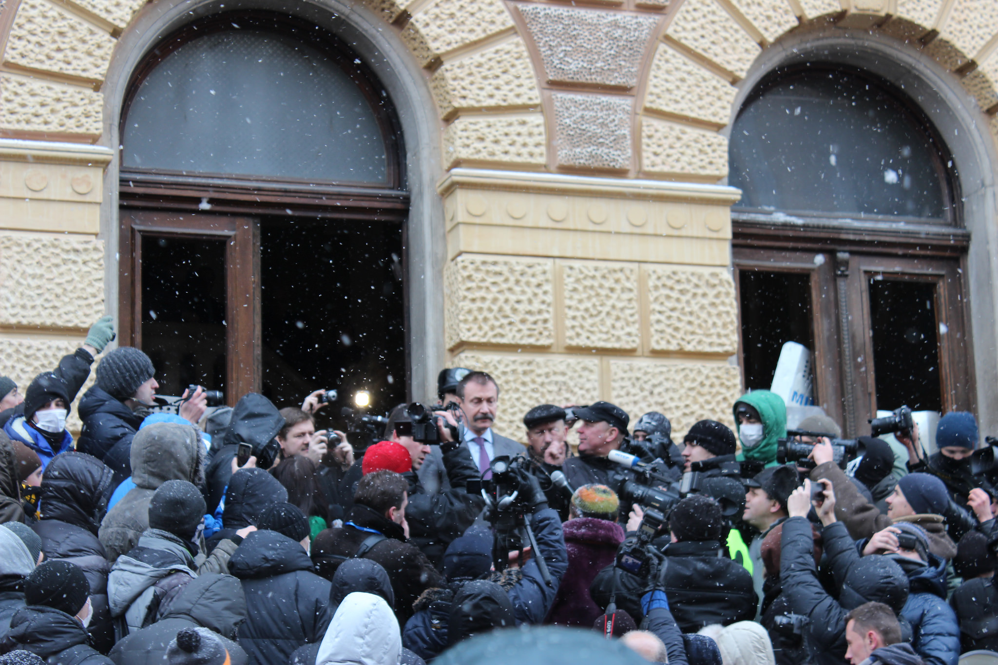 Закон 'про амністію' передбачає звільнення будівлі Чернівецької ОДА  протестувальниками