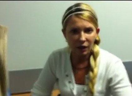 Юлія Тимошенко: Кожен, хто сяде за стіл переговорів з Януковичем, буде спільником у вбивствах невинних людей