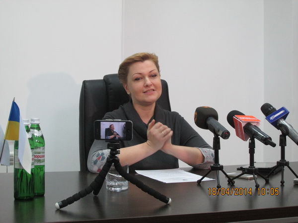Оксана Продан пояснила, чому не вимагала розпуску міської ради часів регіонала Михайлішина, але хоче, щоб її переобрали нині за екс-регіонала Кушнірика