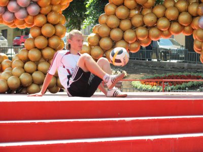 В Чернівцях встановлено новий рекорд до відкриття Євро 2012