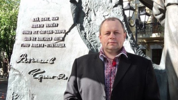 Терновецький звинувачує Дарчука у рейдерському захопленні Народного Руху України на Буковині