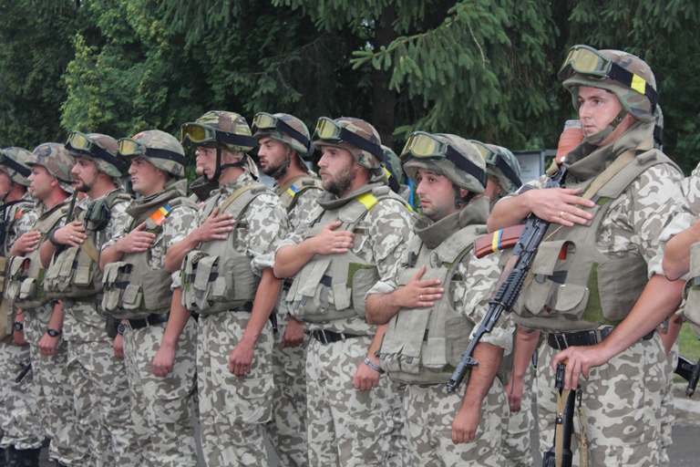 Із зони АТО у Чернівці повернулися 18 військовослужбовців Національної гвардії  