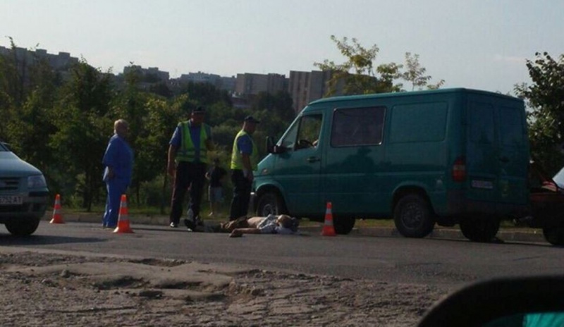 Жахлива аварія в Чернівцях: водій збив насмерть людину