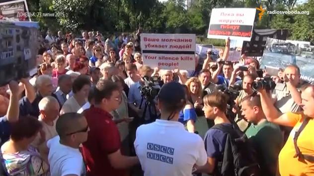 Жителі Донецька вимагають від ОБСЄ «правдивого висвітлення»