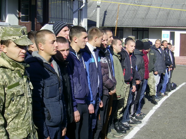 З Чернівецької області на строкову військову службу всього призвуть 309 юнаків