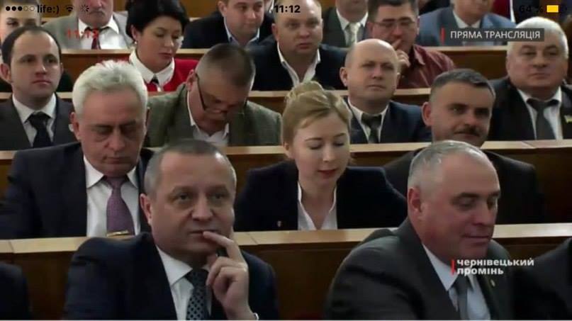 Депутат Чернівецької обласної ради заявила, що з першої сесії винесла урок політичних ігор, обману і зради 