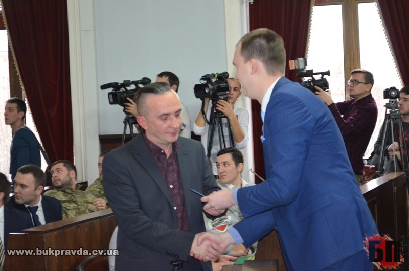 Громадський активіст звинуватив новообраного депутата від 'Солідарності' Віктора Савчука у підкупі виборців (фото)
