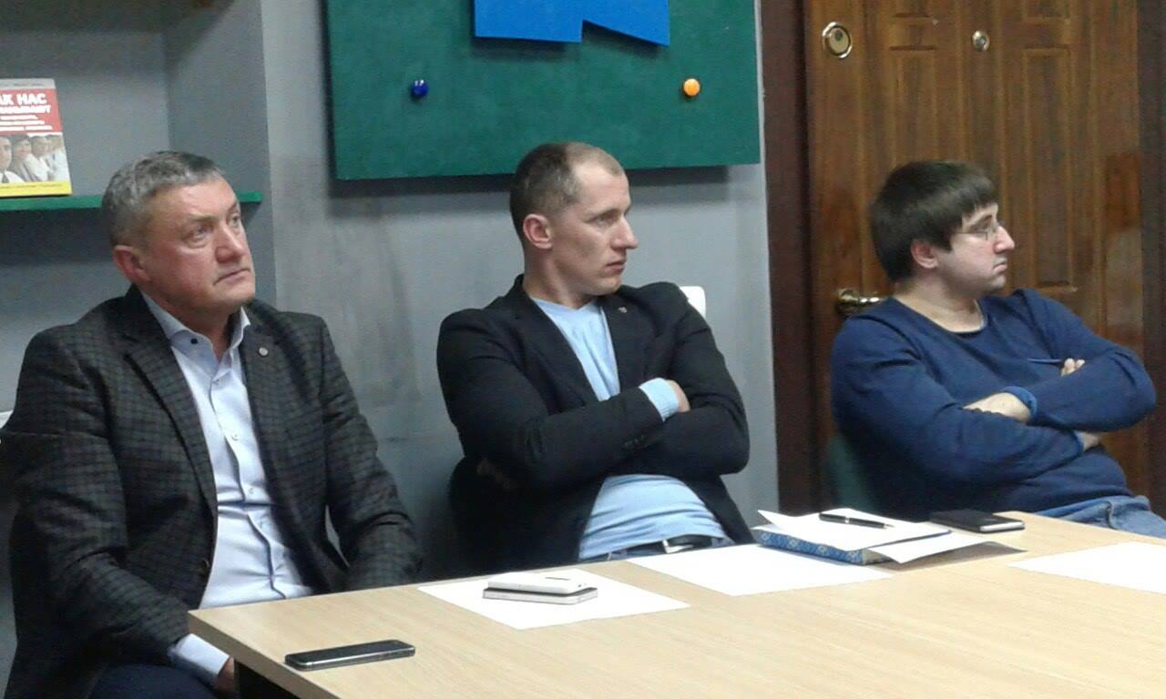 Депутати місцевих рад Чернівецької області від 'Самопомочі' зібралися обговорити своє майбутнє  (ФОТОРЕПОРТАЖ)