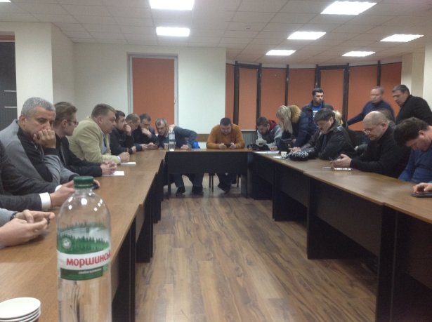 В Чернівецькій області з'явився Рух за очищення: на зборах був Забродський  (ФОТО)