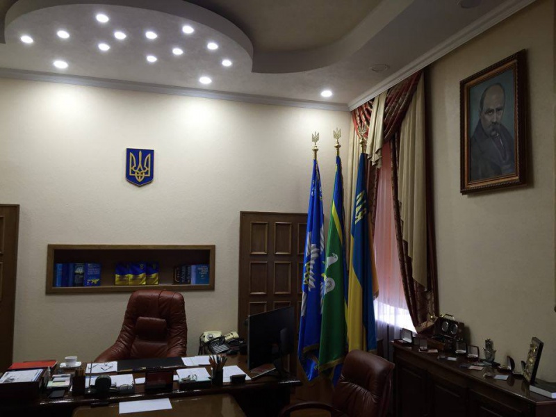 Депутат Продан набрехав про портрет Авакова в кабінеті Пілігріма