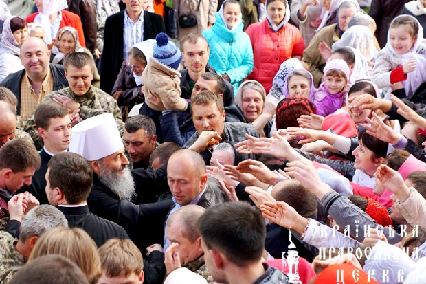 Онуфрій прибув на Буковину святкувати день пам’яті святого великомученика Георгія Побідоносця 