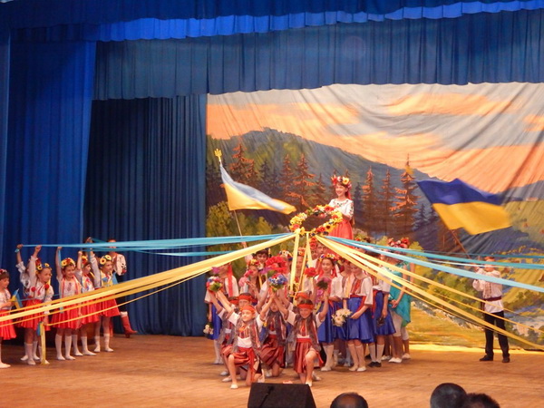 В Іспасі Вижницького району відбувся регіональний фестиваль народної творчості 'Калинові обереги'