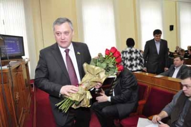 Чернівецький чиновник-корупціонер залишається на майновій посаді