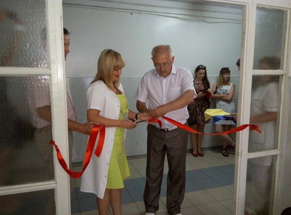 Голова Чернівецької ОДА  урочисто відкрив новий ліфт в реанімацію 