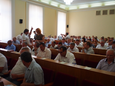 Депутати Чернівецької обласної ради виявилися більшими популістами, ніж їх колеги з ради міської 