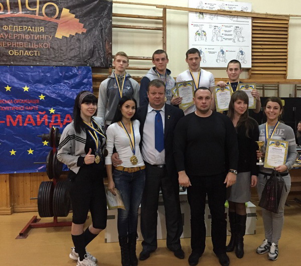В Чернівцях відбувся Чемпіонат області із пауерліфтингу та жиму лежачи