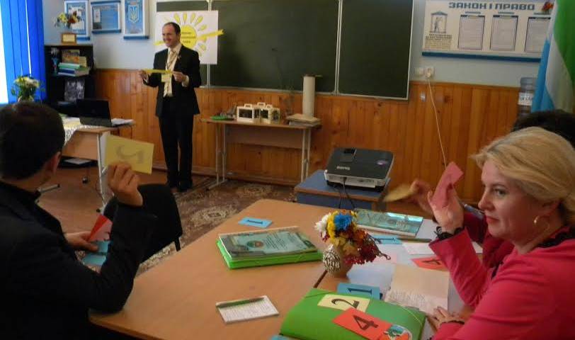 На Буковині укропівець Іван Костащук провів для вчителів обласний методологічний семінар