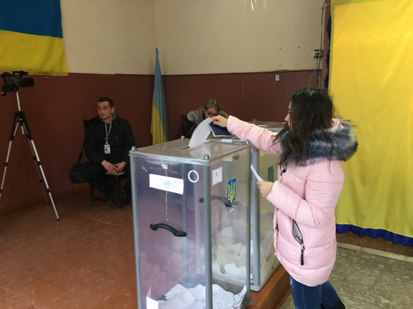 На виборчі дільниці  у двох територіальних громадах – Красноїльській та Чудейській прийшло лише  36% виборців