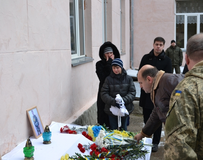 У столиці Буковини відкрито пам’ятні дошки загиблим учасникам бойових дій на Сході України