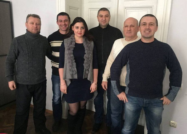 У Чернівцях відкрилась приймальня 'Руху Нових Сил' Саакашвілі, у Новодністровську, Хотині і Глибоці - створено ініціативні групи