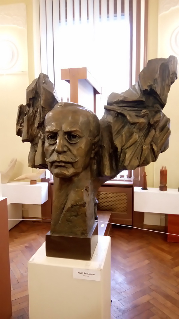 Образ Юрія Федьковича в скульптурі Володимира Гамаля можна побачити на виставці у художньому музеї 