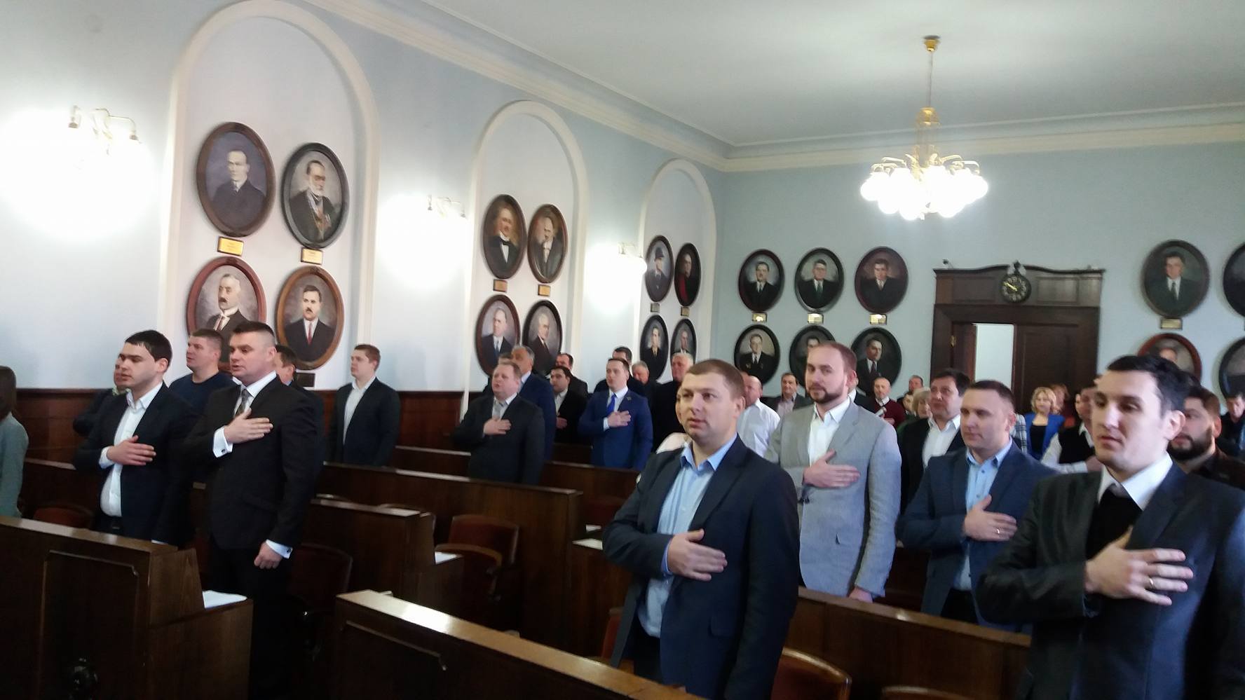 Депутати Чернівеьцкої міськради хочуть звільнення Гонтарєвої