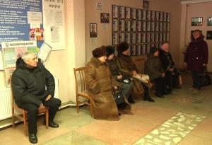 Бездіяльність депутатів Новодністровської міської ради веде людей до приймальні народних обранців
