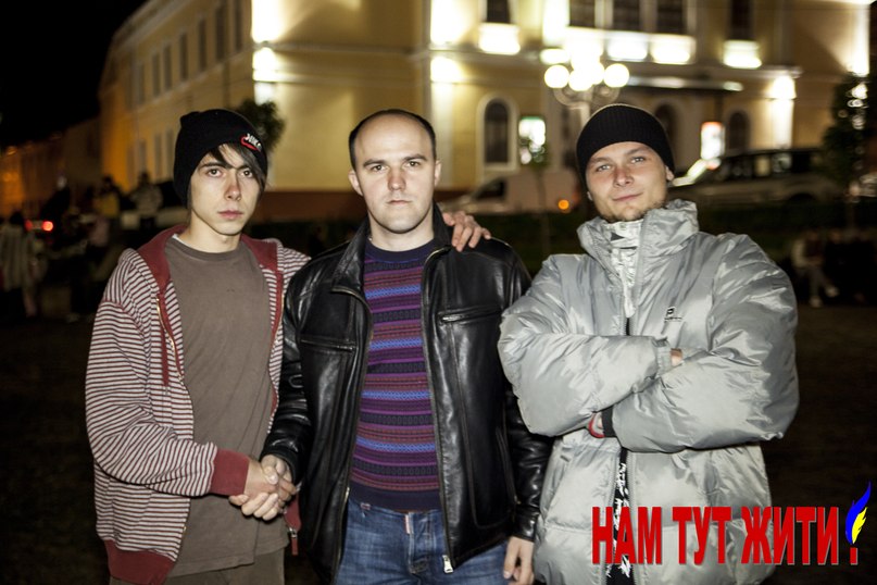 Понад десять молодих гуртів виступили на площі Філармонії на підтримку Віталія Ткачука