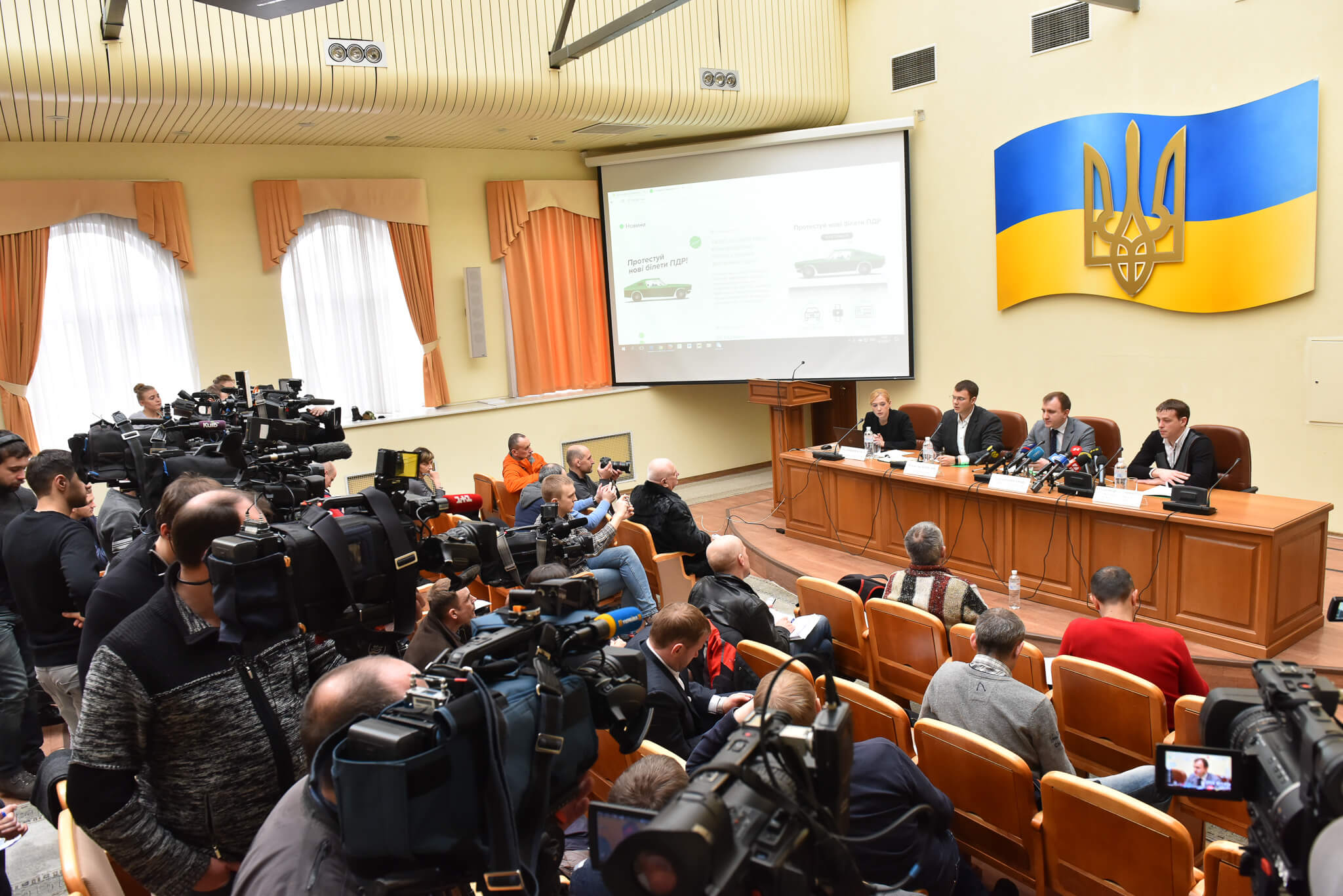 Вперше в Україні тести з правил дорожнього руху винесли на громадське обговорення