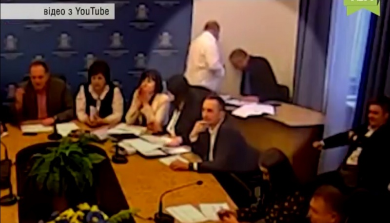 З’явилося відео, де депутат Продан вимкнув пряму трансляцію в Чернівецькій міськраді