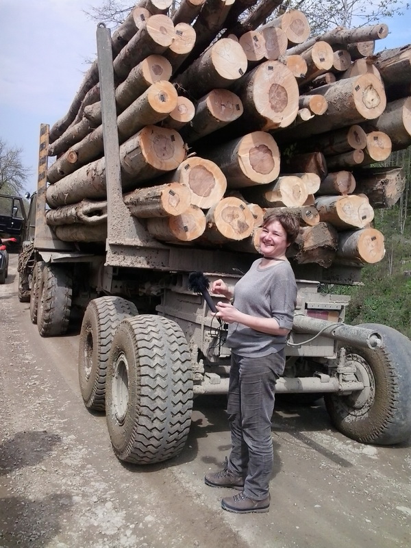 Відбілювати непривабливий імідж буковинських лісівників буде журналістка з Німеччини Андреа Ремзмайєр 