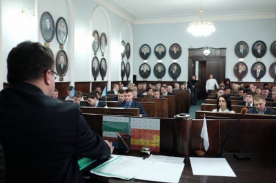 Депутати помстилися Каспруку за Кушнірика 