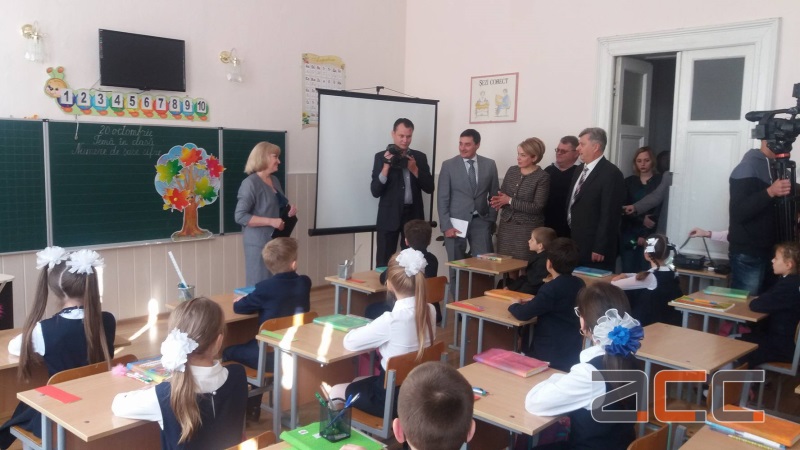 Міністерка освіти і науки прийшла на урок румунської мови в гімназію №6 