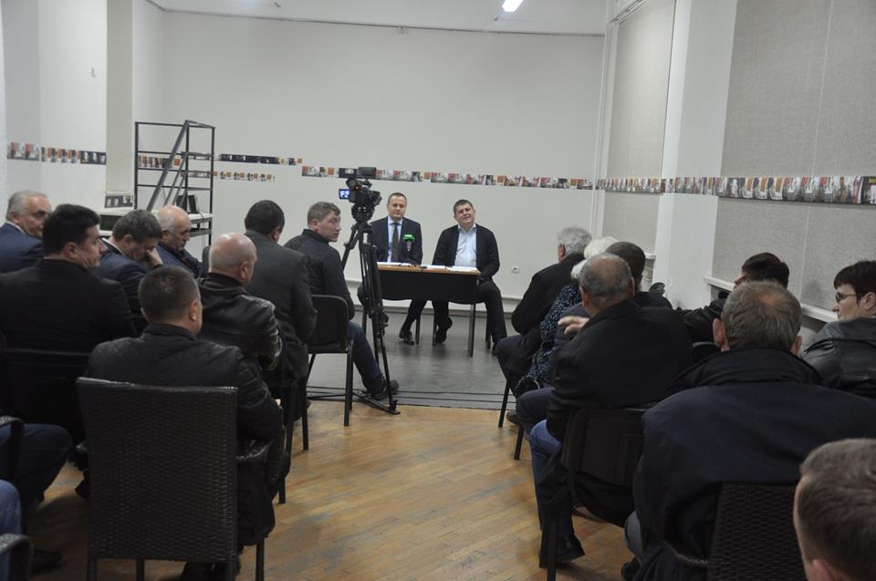 Максим Бурбак: Окремі депутати обласної ради, нехтуючи майбутнім людей, створювали громади фактично під мажоритарні округи на вибори