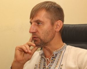Парламентар з Буковини заперечив, що депутатам 'Народного фронту' платять 'у конвертах'