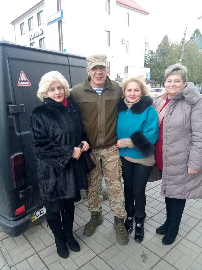 На Буковині «батьківщинівці»-волонтери відзначили річницю Революції Гідності черговою відправкою благодійного вантажу на фронт