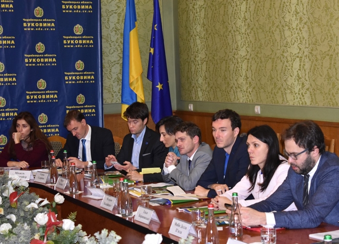 Іван Мунтян розповів дипломатам з ЄС як вчив українську мову і для чого це слід робити етнічним румунам