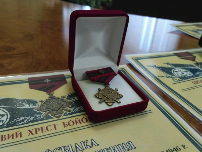 У Чернівцях родичам вояків УПА вручили нагороди (ФОТО)