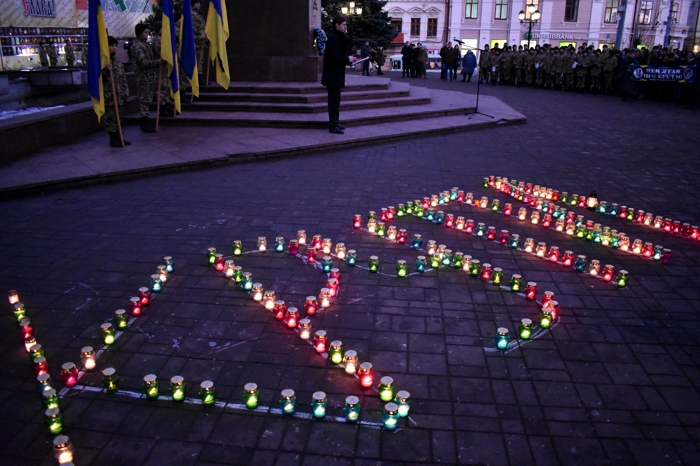 У столиці Буковини вшанували пам’ять загиблих в бою під Крутами оборонців Української Держави