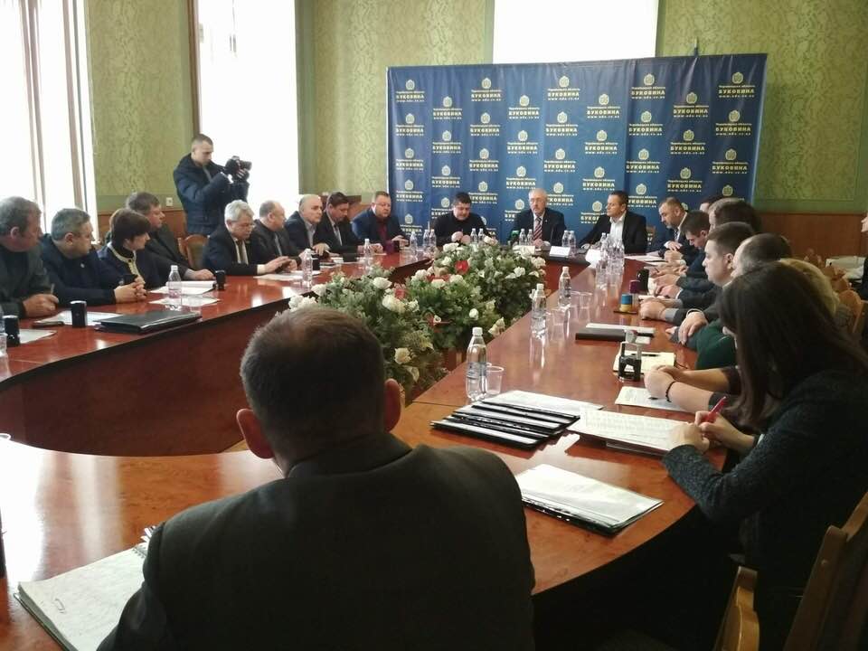У Чернівцях за участі нардепа Бурбака підписали меморандуми про передачу державних земель у комунальну власність ОТГ