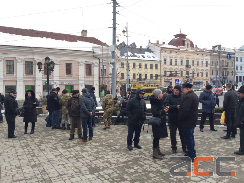 Акцію 'Україно вставай!'провели на Центральній площі Чернівців (ОНОВЛЕНО)
