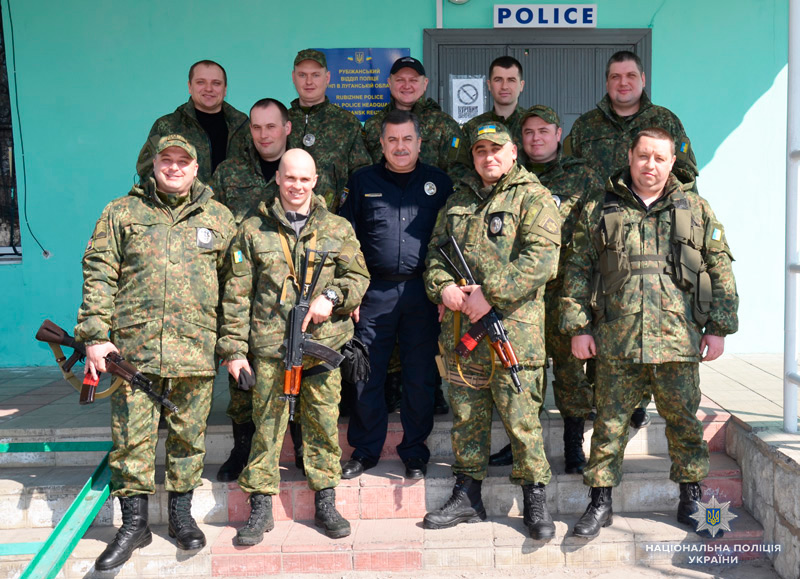 Керівництво поліції Буковини відвідало своїх підлеглих на Луганщині
