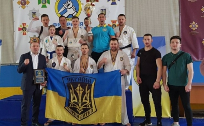 Чернівецька команда рукопашників «Чорна сотня» перемогла на чемпіонаті України
