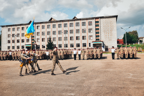 Курсанти-випускники Чернівецького національного університету склали військову присягу