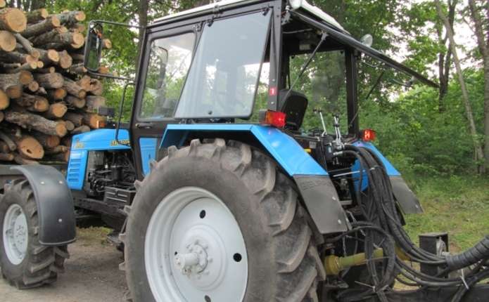 На Буковині розслідують смерть тракториста трелювального трактора 