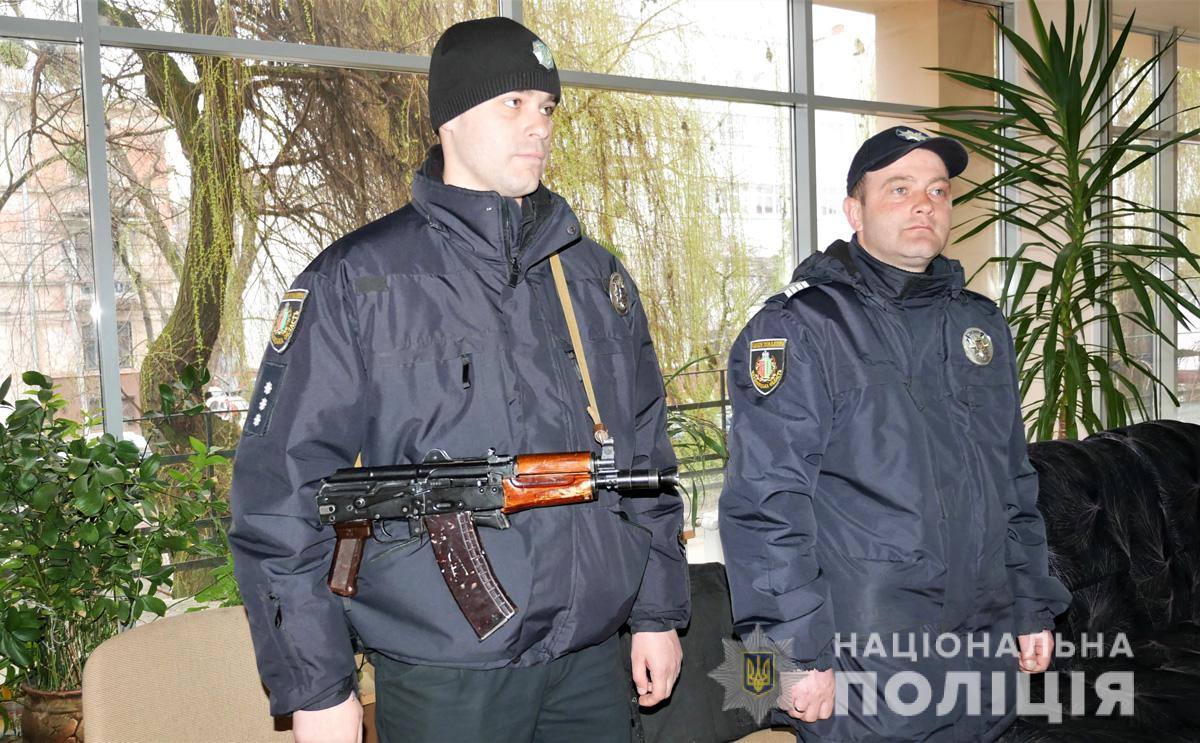 Напередодні виборів поліція Буковини перейшла на посилений варіант несення служби